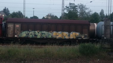 Graffiti Train - Photo by Candyflip