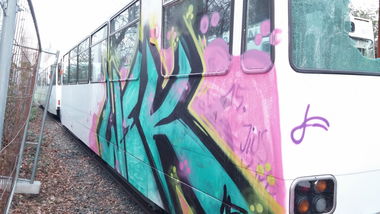 Graffiti Wall - Photo by Candyflip - wek, trash (2015)