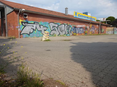 Graffiti Bombing - Photo by Candyflip - 24, sok