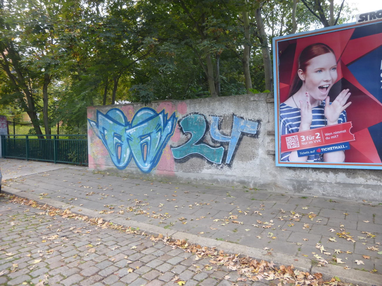 Graffiti Bombing in Magdeburg - Photo by Candyflip - oo, ohoh, 24