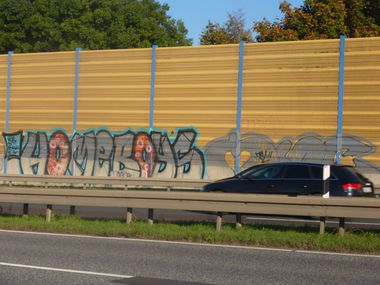 Graffiti Bombing in Magdeburg - Photo by Candyflip - homeboys, oo, ohoh