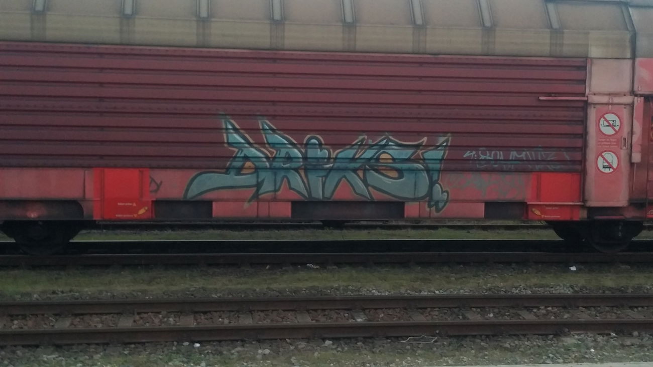 Graffiti Train - Photo by Candyflip