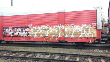 Graffiti Train - Photo by Candyflip - cire