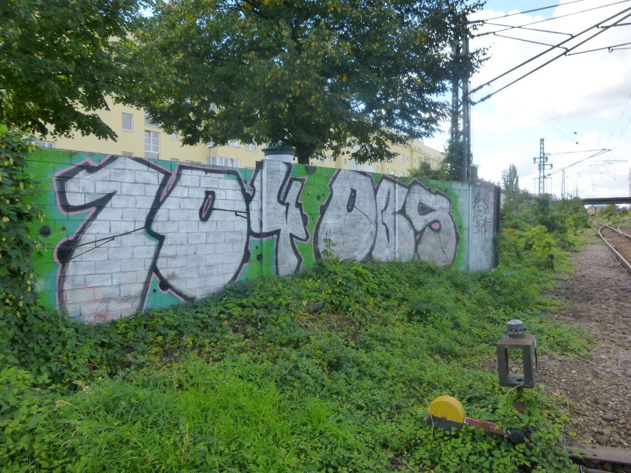 Graffiti Bombing in Magdeburg - Photo by Candyflip - 104, obs