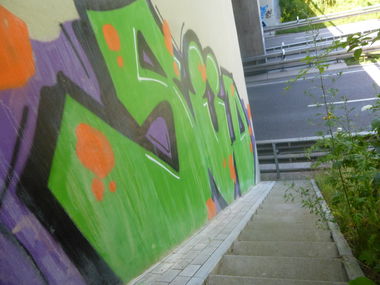 Graffiti Bombing in Magdeburg - Photo by Candyflip - süd, sued, magdeburg