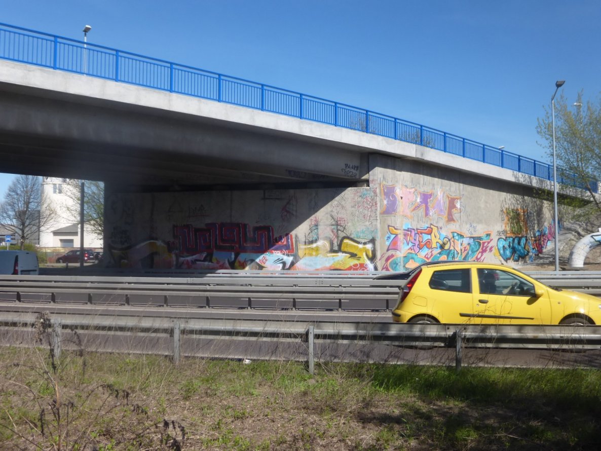 Graffiti Bombing in Magdeburg - Photo by Candyflip - oo, ohoh, 24