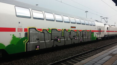 Graffiti Train - Photo by Candyflip