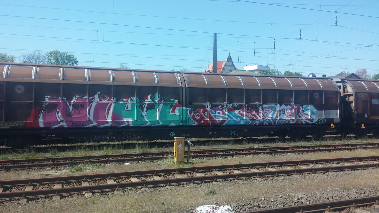 Graffiti Train - Photo by Candyflip