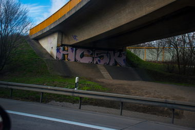 Graffiti Bombing in Deutschland - Photo by Candyflip - hcsk, hc, csk