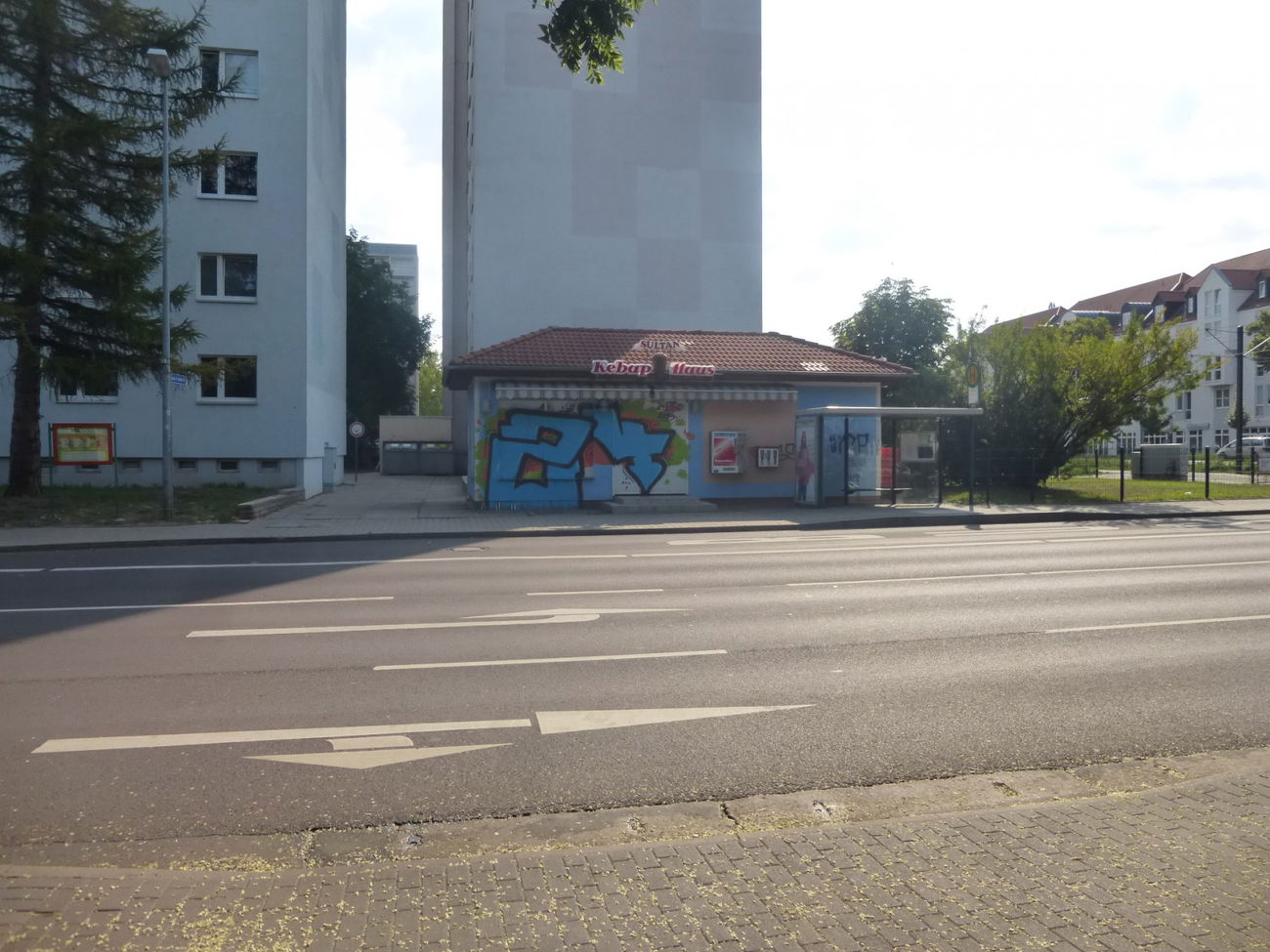 Graffiti Bombing in Magdeburg - Photo by Candyflip - 24