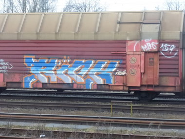 Graffiti Train - Photo by Candyflip - rick