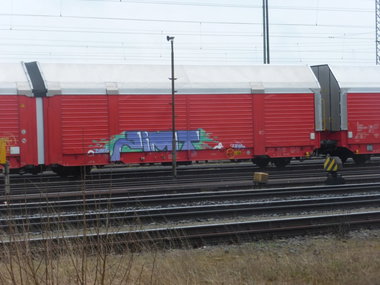 Graffiti Train - Photo by Candyflip - zimt