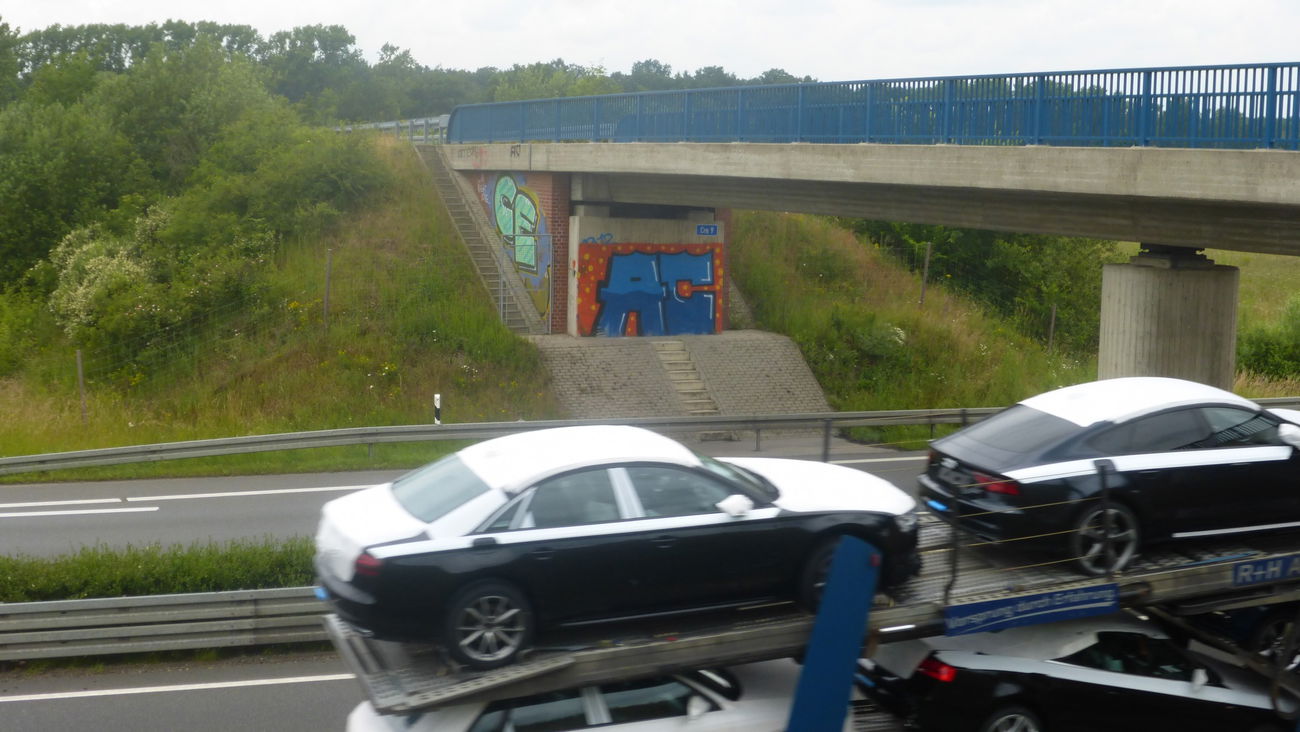 Graffiti Bombing in Deutschland - Photo by Candyflip - ce, ac, braunschweig