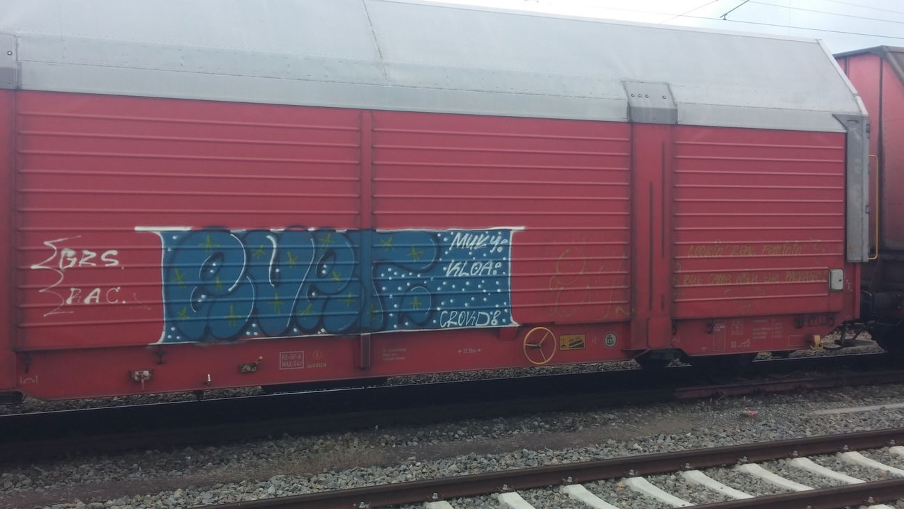 Graffiti Train - Photo by Candyflip