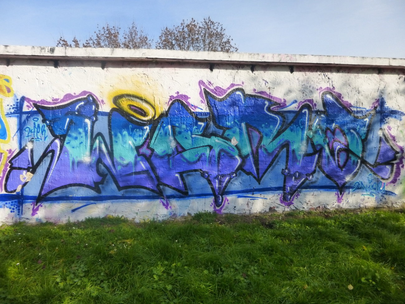 Graffiti Wall - Photo by Candyflip - waro, 24, 24er