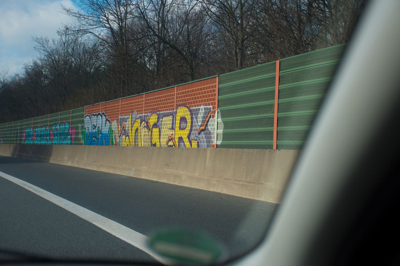 Graffiti Bombing in Hannover - Photo by Candyflip - jäger, deck