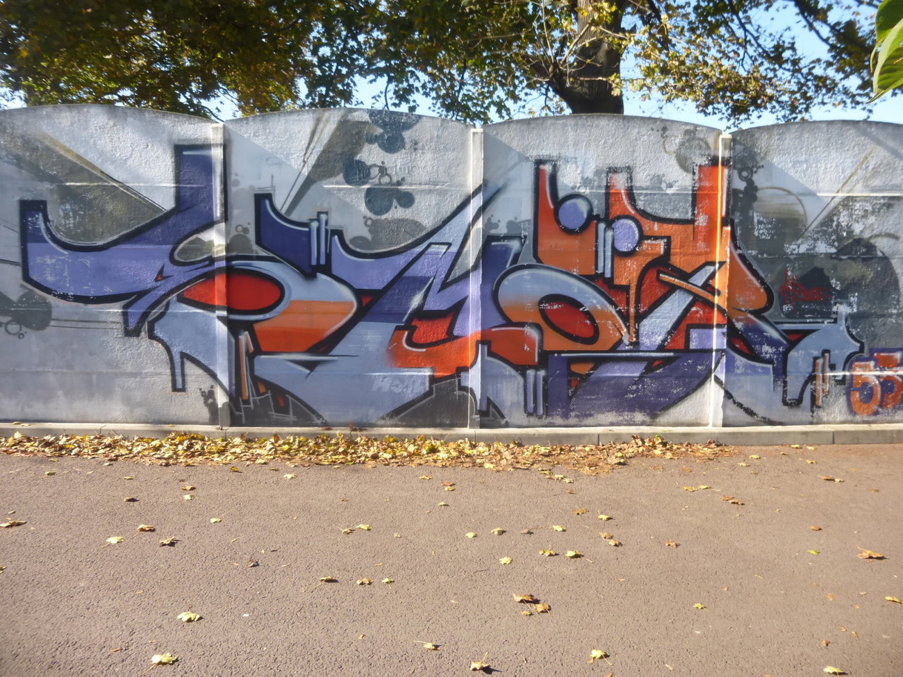 Graffiti Wall in Magdeburg - Photo by Candyflip - smör