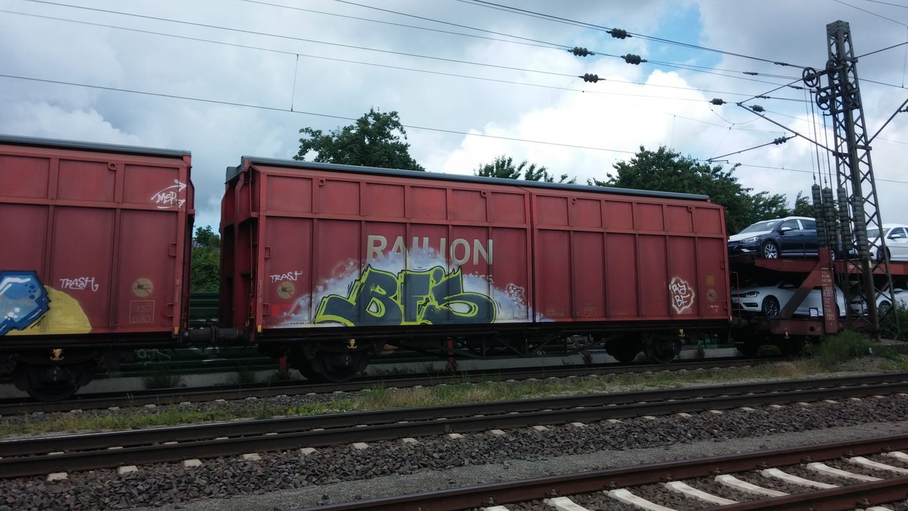 Graffiti Train in Braunschweig - Photo by Candyflip - bf, braunschweig