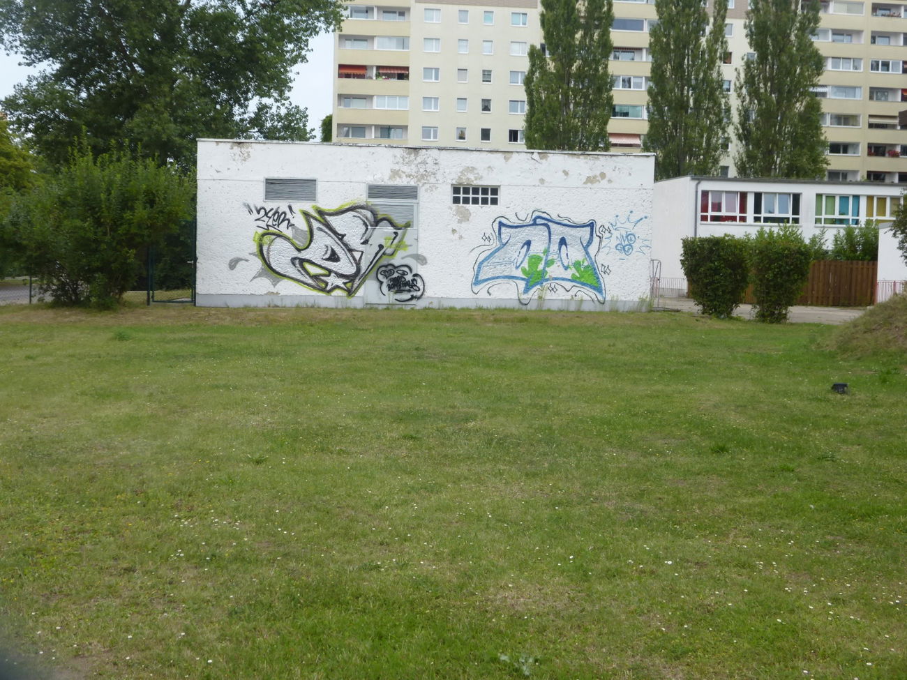 Graffiti Bombing in Magdeburg - Photo by Candyflip - 24, oo, ohoh