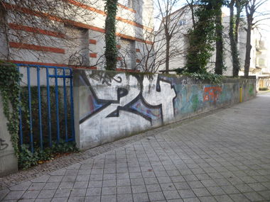 Graffiti Bombing in Magdeburg - Photo by Candyflip - 24, 24er