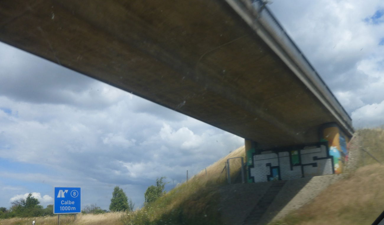 Graffiti Bombing in Deutschland - Photo by Candyflip - fls, magdeburg