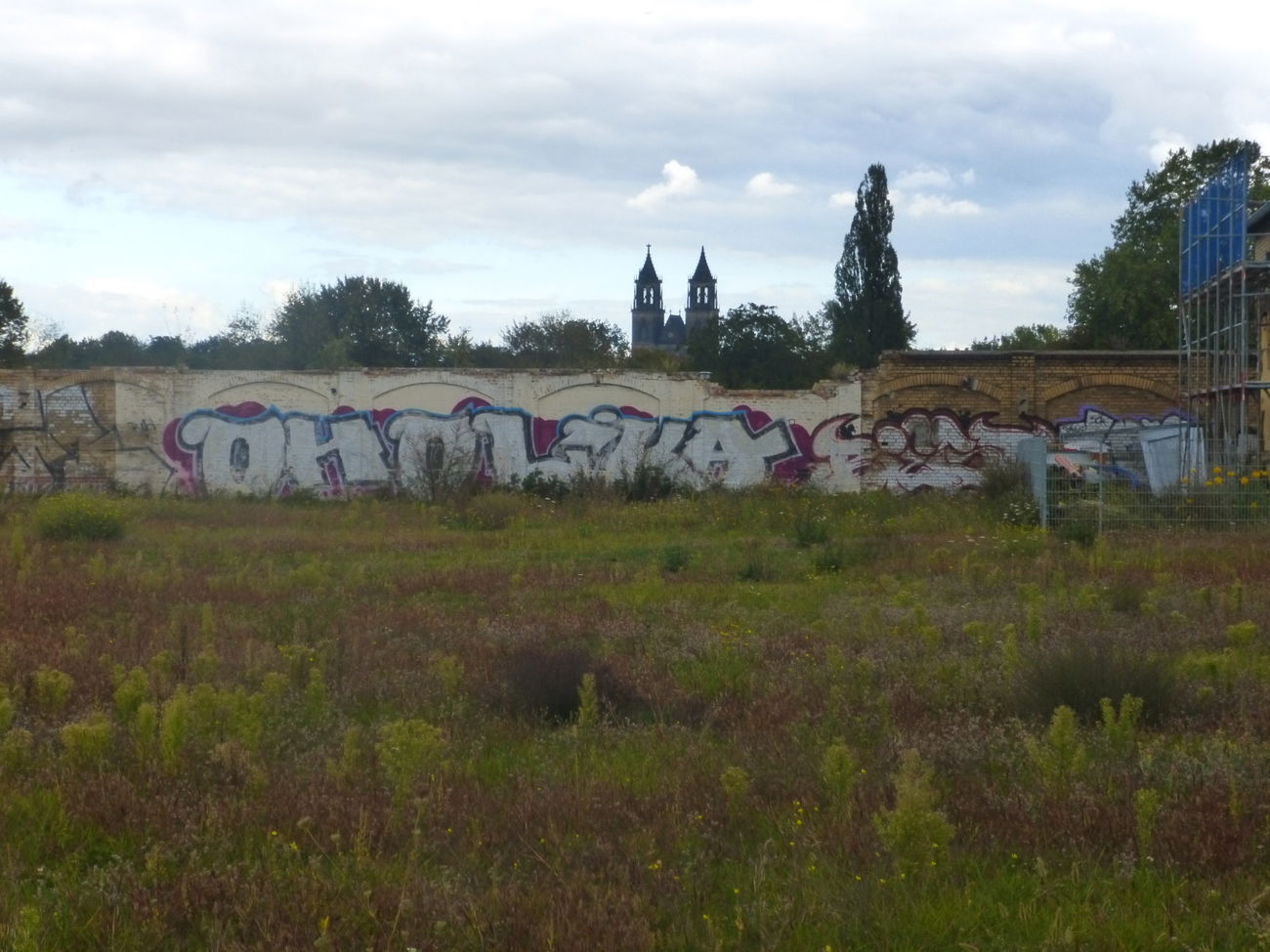 Graffiti Bombing in Magdeburg - Photo by Candyflip - oholikas, oo, ohoh