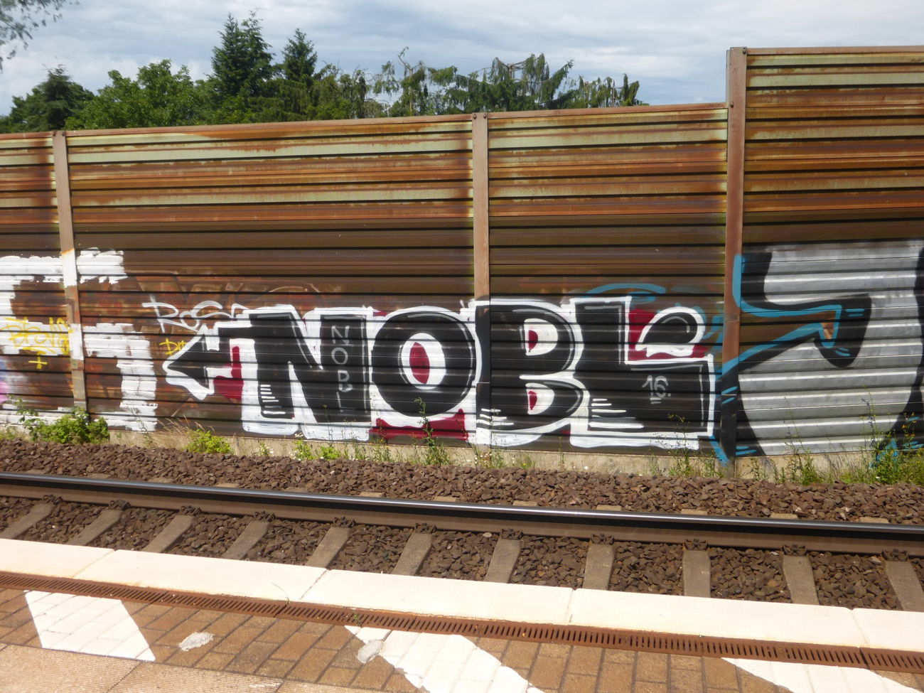 Graffiti Bombing in Deutschland - Photo by Candyflip - nobl (2016)