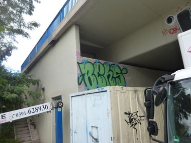 Graffiti Bombing in Magdeburg - Photo by Candyflip - bens, oo, ohoh