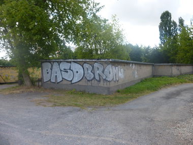 Graffiti Bombing in Magdeburg - Photo by Candyflip - basd, brom, süd