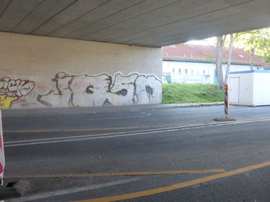 Graffiti Bombing in Magdeburg - Photo by Candyflip - iq, sm