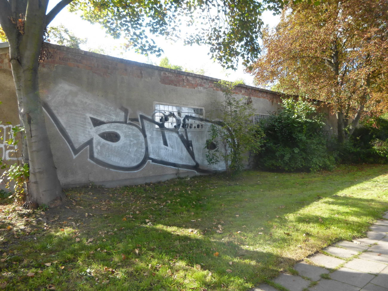 Graffiti Bombing in Magdeburg - Photo by Candyflip - süd, sued
