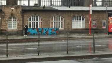 Graffiti Bombing in Hamburg - Photo by Candyflip - hipe, hsr, hamburg