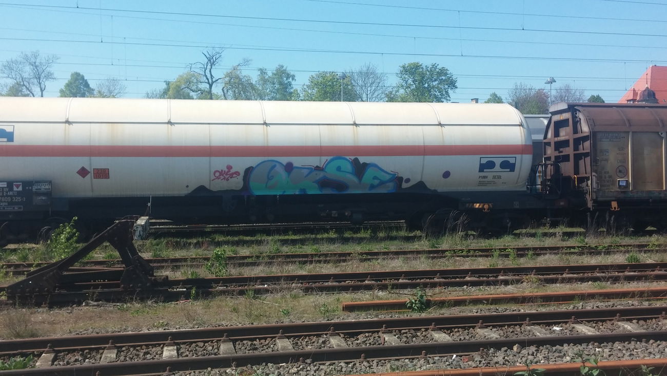 Graffiti Train - Photo by Candyflip