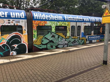 Graffiti Train - Photo by Candyflip