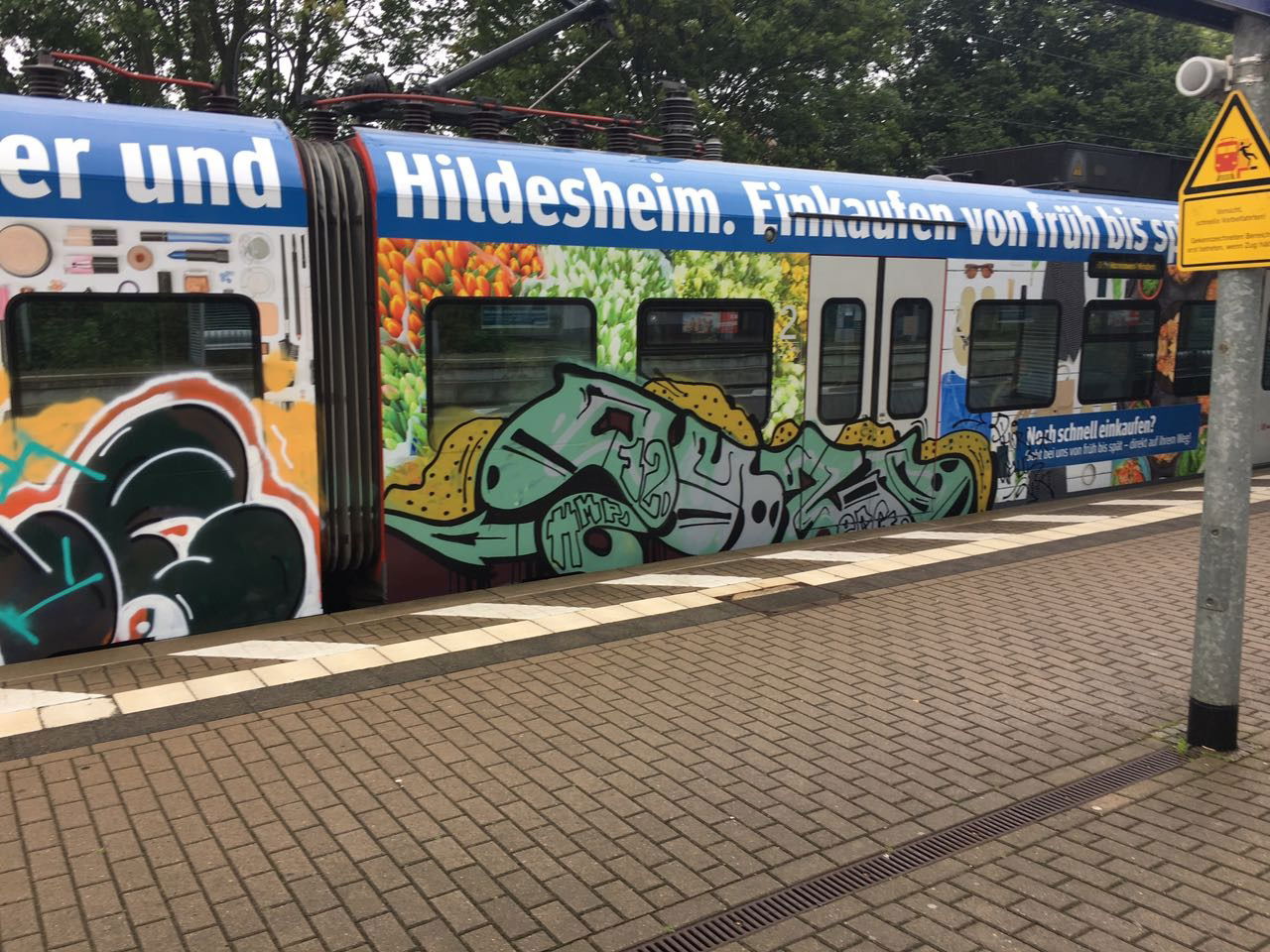 Graffiti Train - Photo by Candyflip