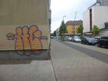 Graffiti Artwork in Braunschweig - Photo by Candyflip - hc, hate, cops