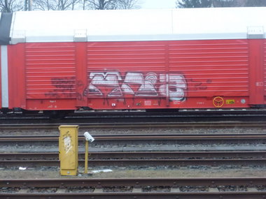 Graffiti Train - Photo by Candyflip - mrs