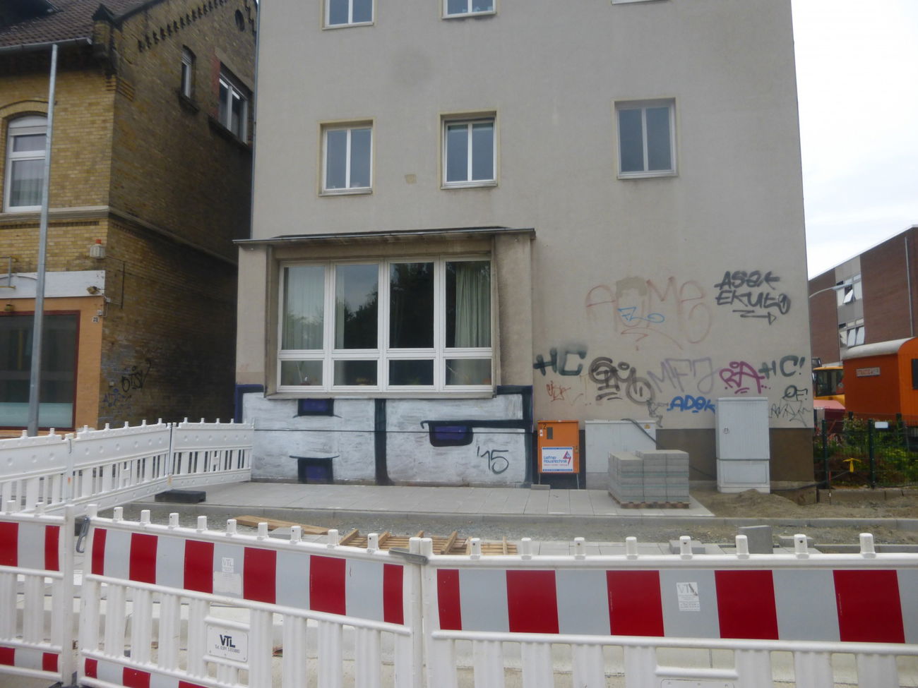 Graffiti Bombing in Braunschweig - Photo by Candyflip - hc, hc, crew (2015)