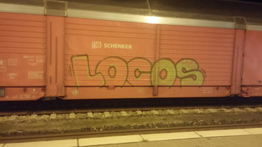 Graffiti Train - Photo by Candyflip