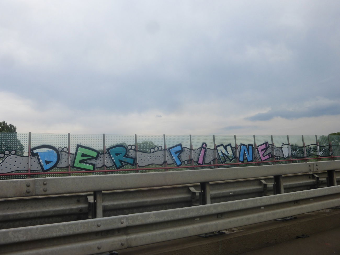 Graffiti Bombing in Braunschweig - Photo by Candyflip - der, finne, ips