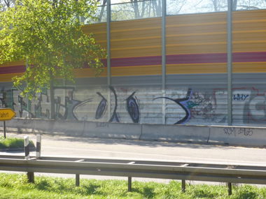 Graffiti Bombing in Magdeburg - Photo by Candyflip - oo, ohoh