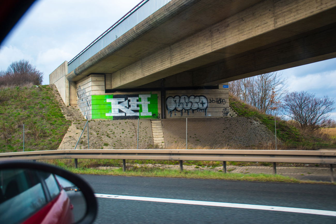 Graffiti Bombing in Hannover - Photo by Candyflip - kh, ultras, hannover