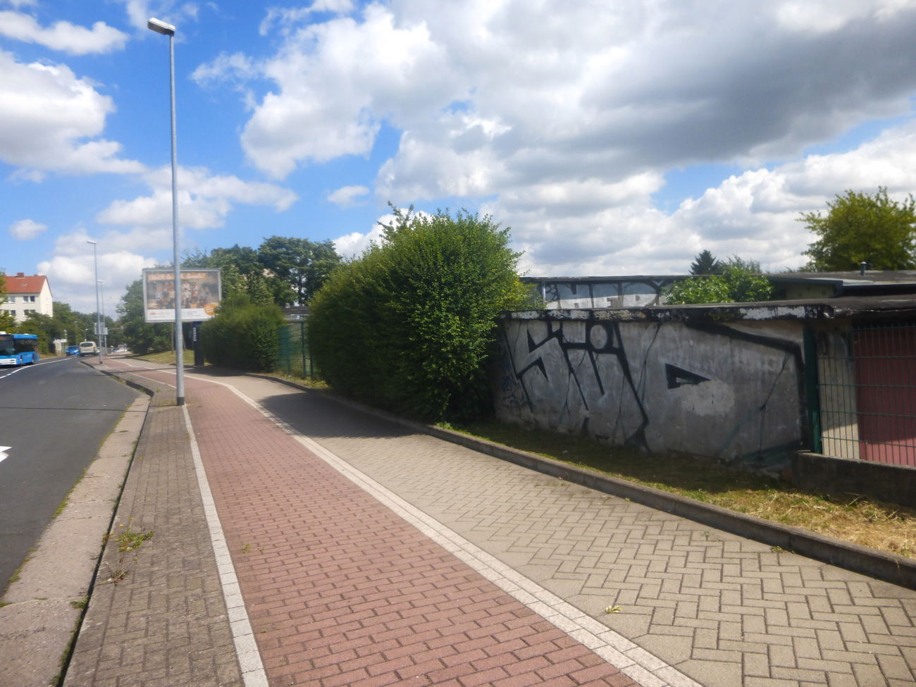 Graffiti Bombing in Magdeburg - Photo by Candyflip - süd, sued, magdeburg