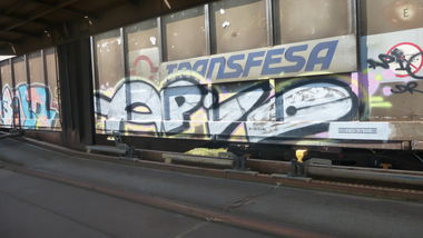 Graffiti Train in Braunschweig - Photo by Candyflip - apio, braunschweig