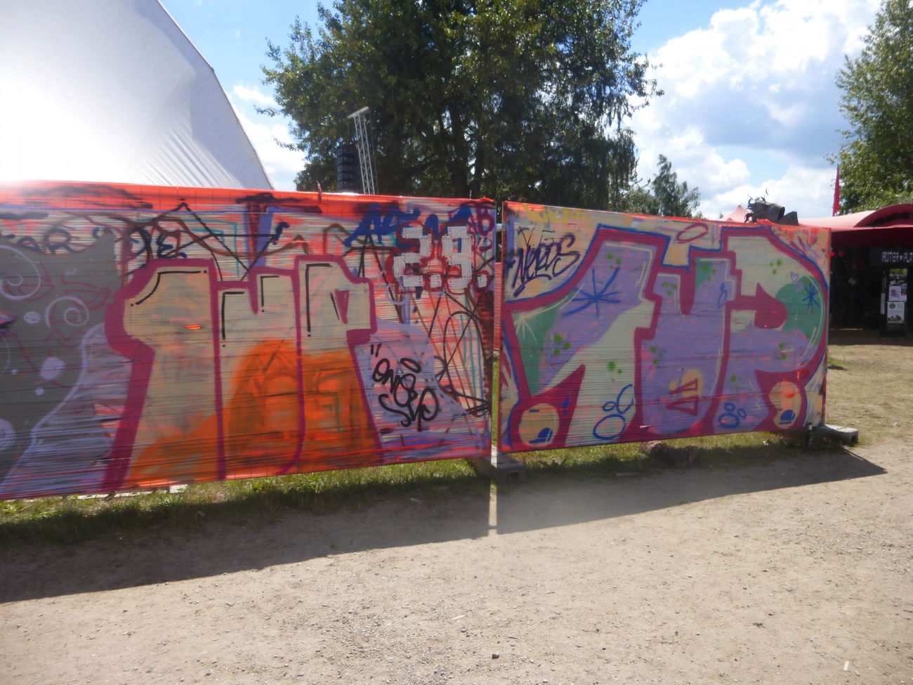 Graffiti Artwork in Lärz - Photo by Candyflip - 1up, fusion (2016)