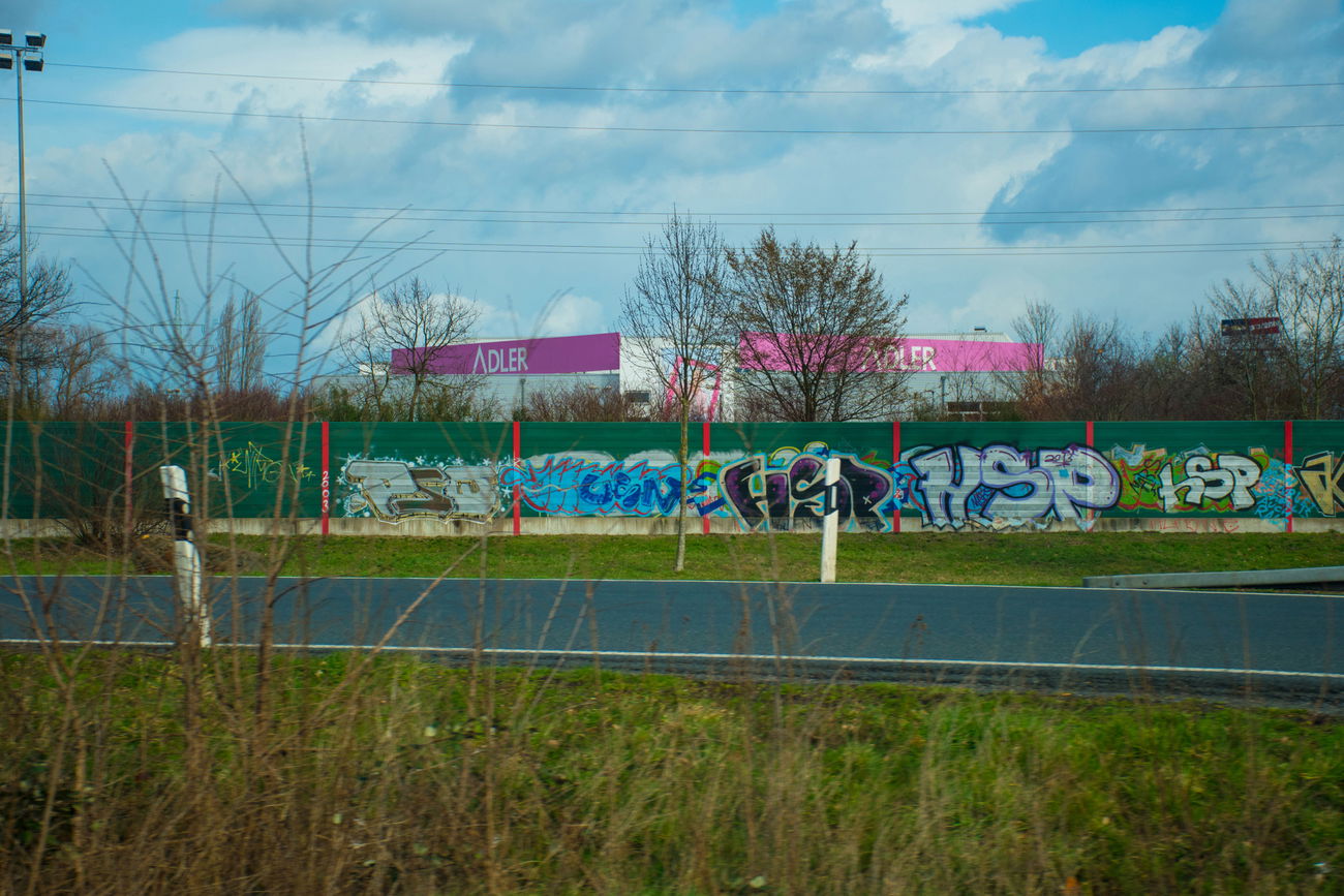 Graffiti Bombing in Hannover - Photo by Candyflip - hsp.psq