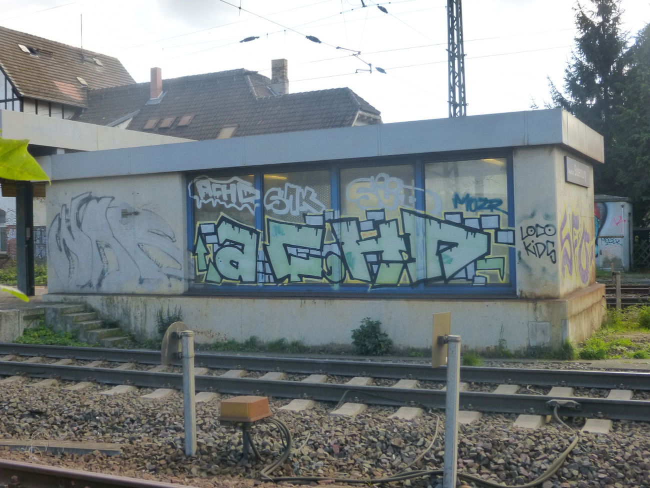 Graffiti Bombing in Magdeburg - Photo by Candyflip - achd, süd, s1k