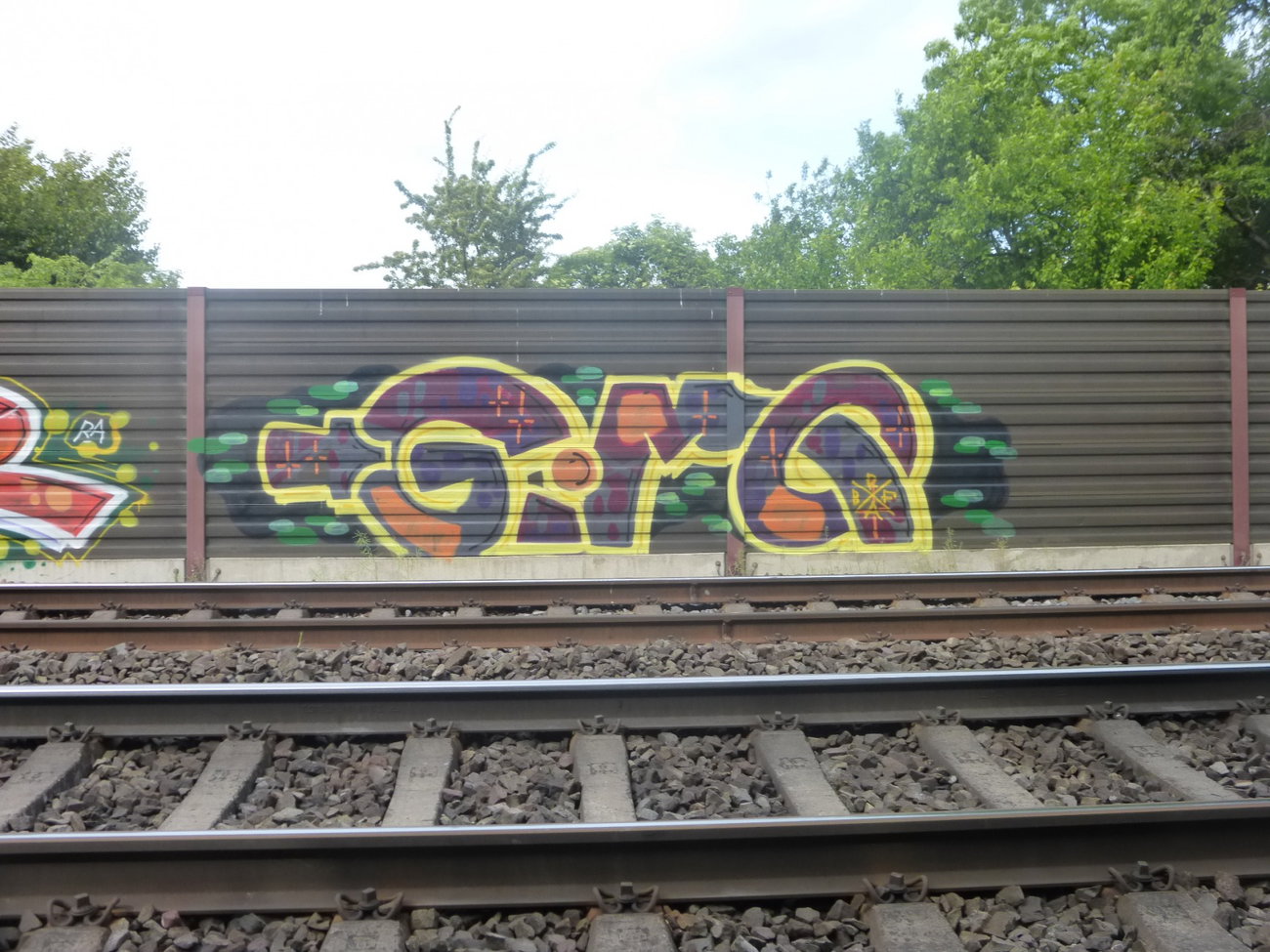 Graffiti Bombing - Photo by Candyflip - gimo (2015)