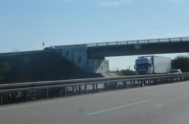 Graffiti Bombing in Magdeburg - Photo by Candyflip - oo, ohoh