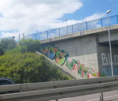 Graffiti Bombing in Magdeburg - Photo by Candyflip - oo´s, oo, ohoh